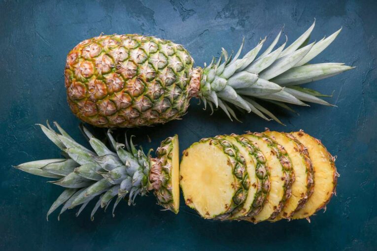 SES-history-of-the-pineapple-1807645-343418eb3b4c41b1b956d3c702550a07